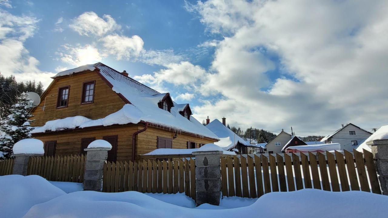 Holidayhouse Chalupa Alzbetka Važec المظهر الخارجي الصورة